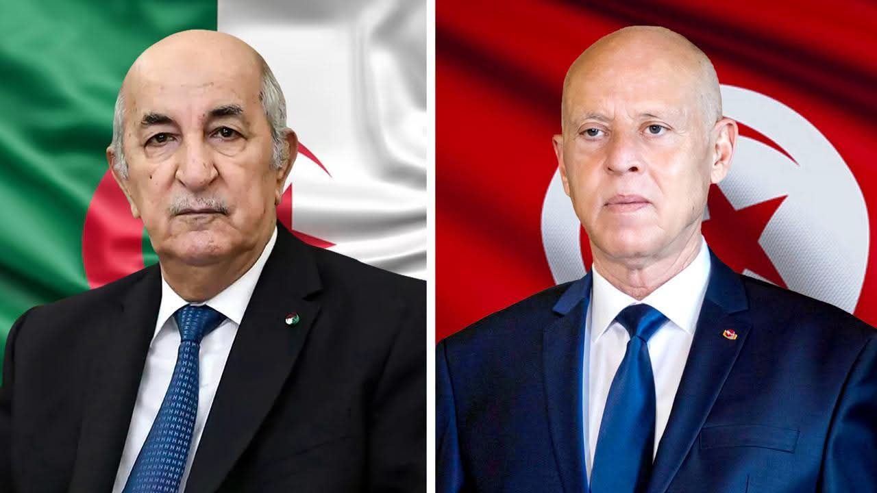 رئيس الجمهورية يجري مكالمة هاتفية مع نظيره الجزائري