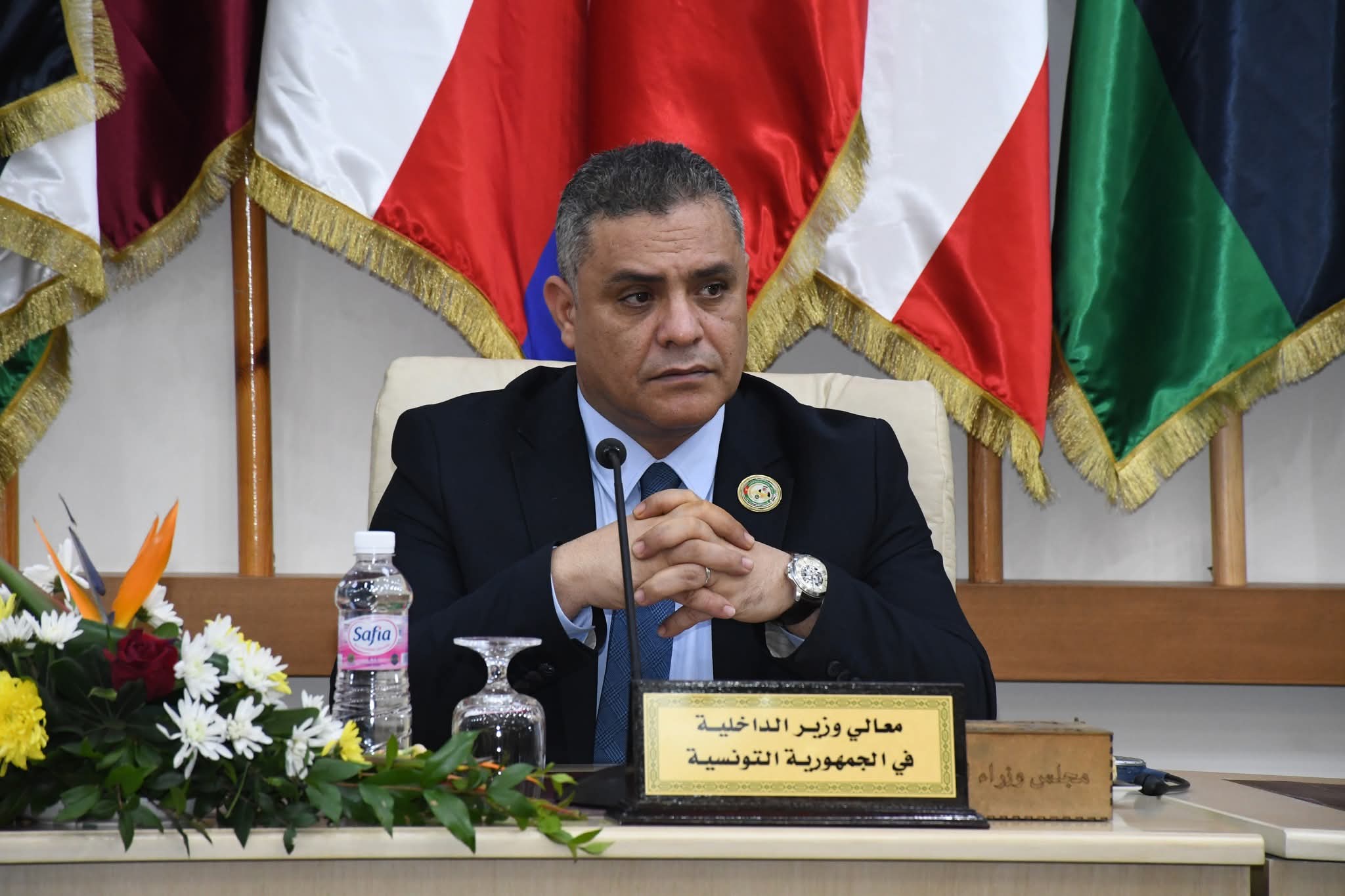 وزير الداخلية يلتقي الأمين العام لمجلس وزراء الداخلية العرب