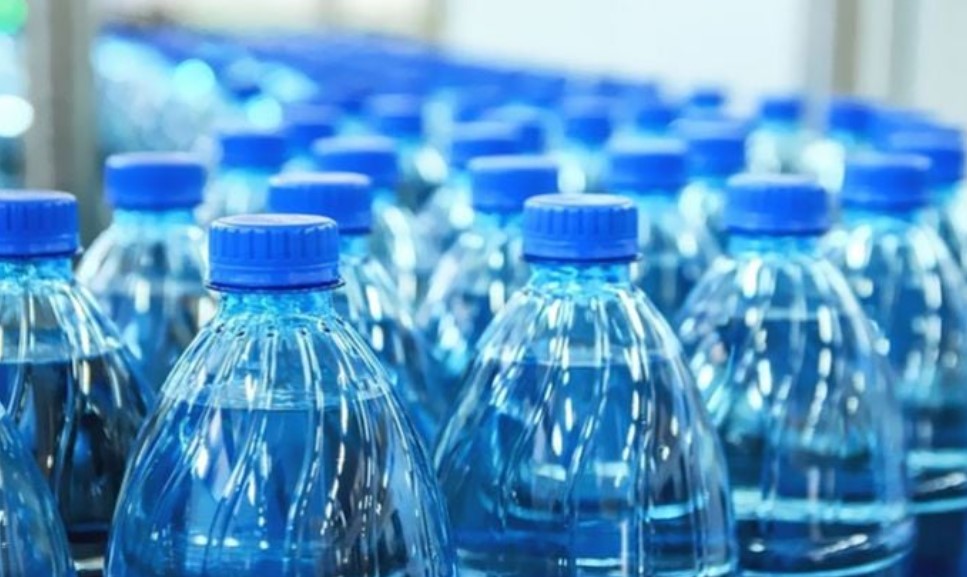 نابل: حجز 25 ألف لتر من المياه المعدنية بنابل والحمامات وبني خلاد
