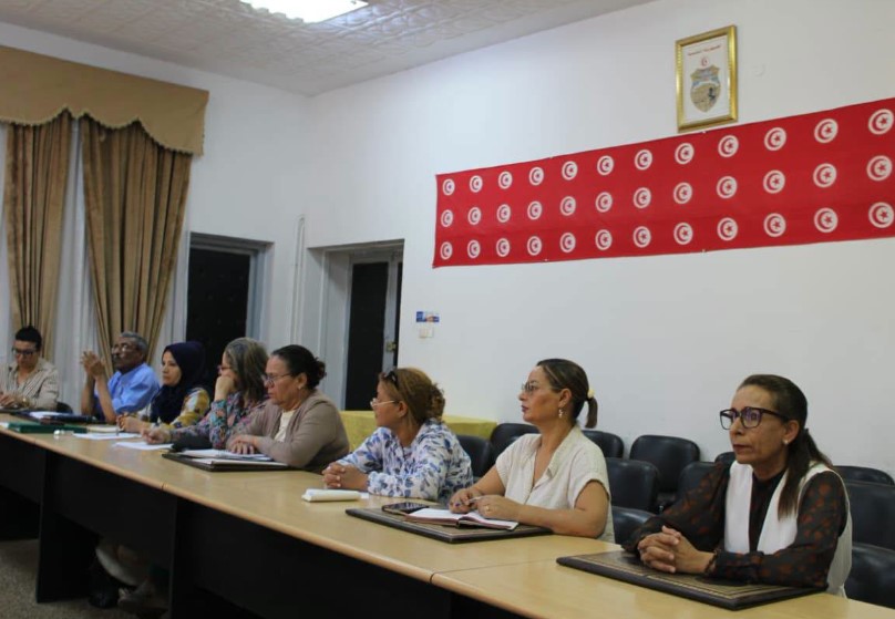 توزر: متابعة تنفيذ مكوّنات مشروع الاقتصاد الأخضر والتمكين الاقتصادي للمرأة