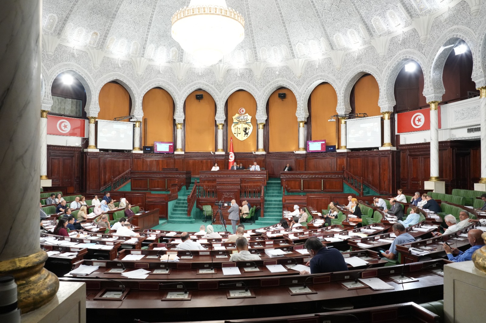 56 نائبا بمجلس نواب الشعب يدعون إلى جلسة عامة استثنائية لمناقشة الأوضاع في البلاد