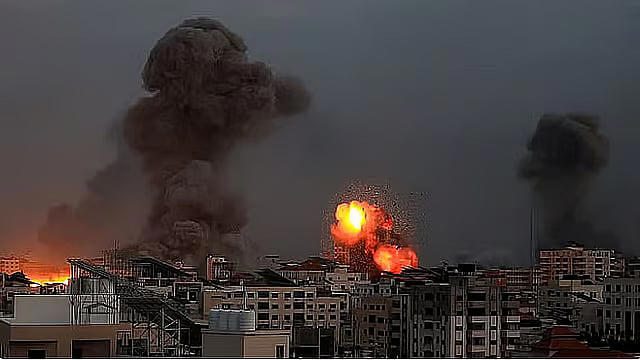 استشهاد فلسطيني وإصابة آخرين في غارة صهيونية على مدينة غزة