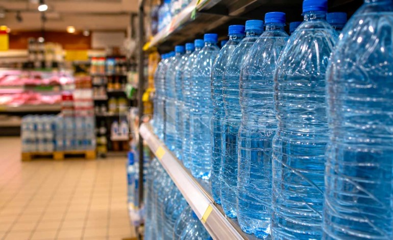 Eau en bouteille : plus de 3 millions de litres mobilisés par jour pour le Grand Tunis