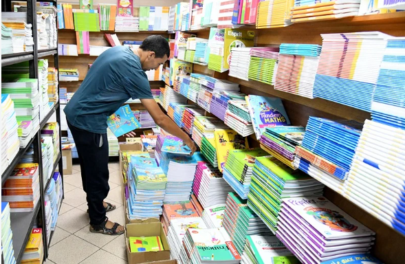 Rentrée scolaire : plus de 15 millions de manuels prévus, les prix inchangés