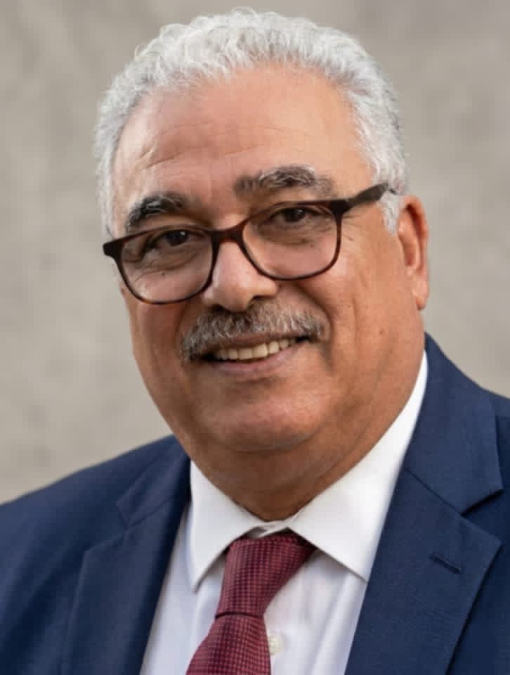 فاخر الرويسي يوثق نجمات تونس في الفن بين 1900 و1956