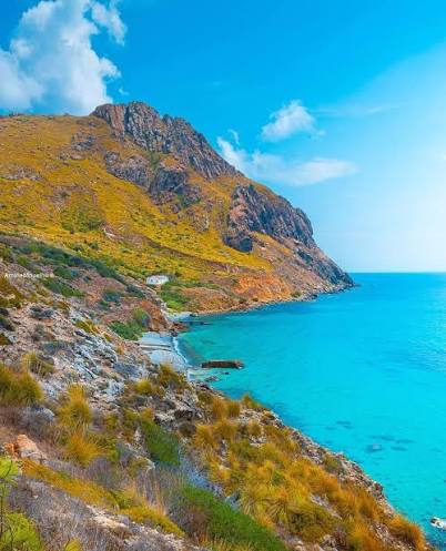 المنطقة البحرية والساحلية المحمية بجزيرة جالطة تتعزز بأولى لوحات الإشارات والتعريف والتوجيه