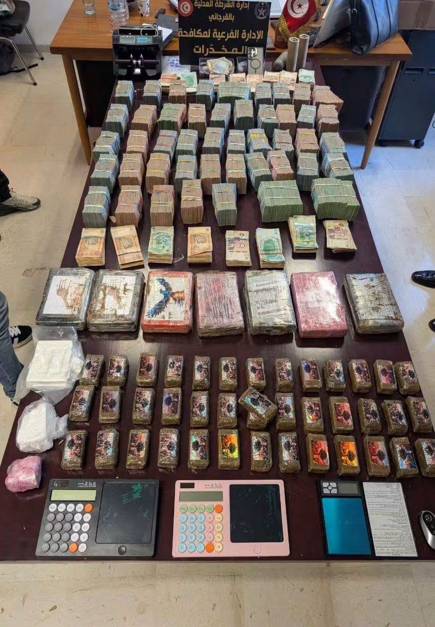 الاحتفاظ بالمحامي غازي المرابط ومروج مخدرات من أجل جرائم تكوين عصابة لترويج المخدرات وغسل الأموال