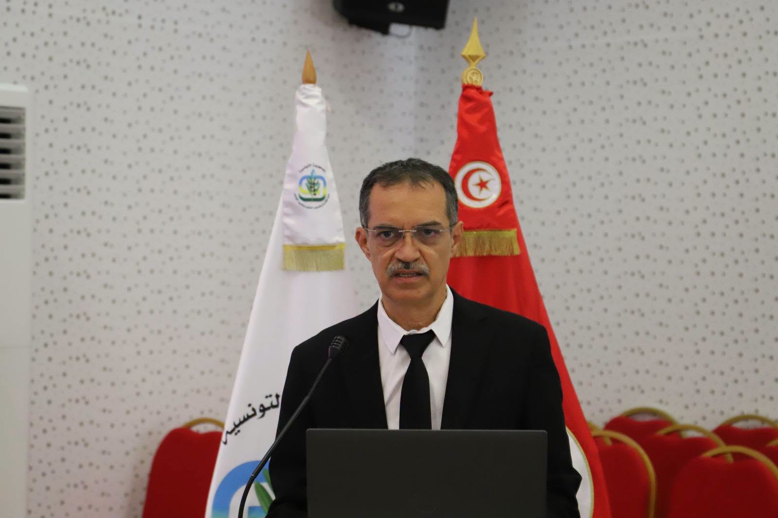 وزير الفلاحة يؤكد ضرورة تعزيز حوكمة الموارد المائية وتسريع الإصلاحات لمواجهة التحديات المناخية