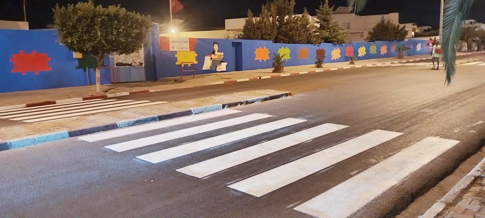 في إطار الاستعداد للعودة المدرسية ؛ الإدارة الجهوية للتجهيز والإسكان تواصل تنفيذ تدخلات بمحيط المؤسسات التربوية