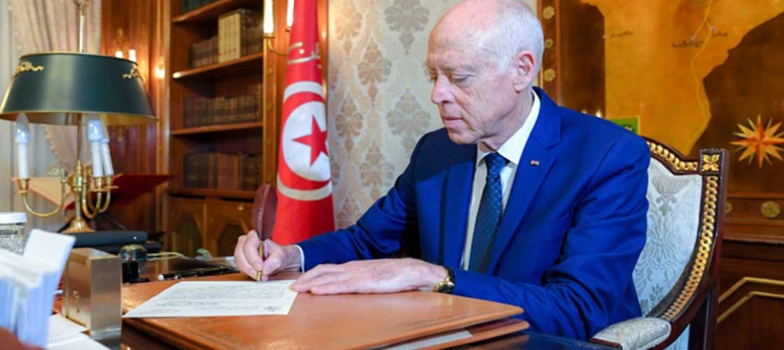 بمناسبة العودة المدرسية والجامعية .. رئيس الجمهوريّة يصدر عفوًا شمل عددًا من التلاميذ والطلبة المساجين في قضايا مسك واستهلاك مواد مخدّرة