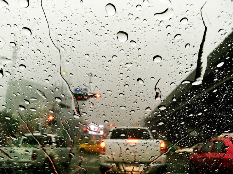 Météo : pluies orageuses et baisse des températures samedi
