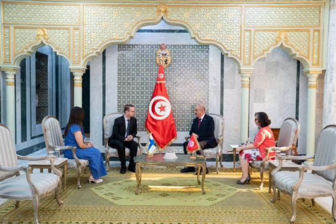 وزير الخارجيّة يتسلّم نسخة من أوراق اعتماد سفير جمهورية فنلندا الجديد بتونس