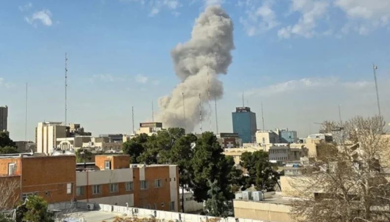 وكالة: سماع دوي عدة انفجارات في جزيرة قشم الإيرانية