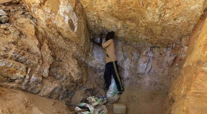 مصرع 67 شخصا إثر انهيار منجم ذهب بولاية غرب كردفان في السودان