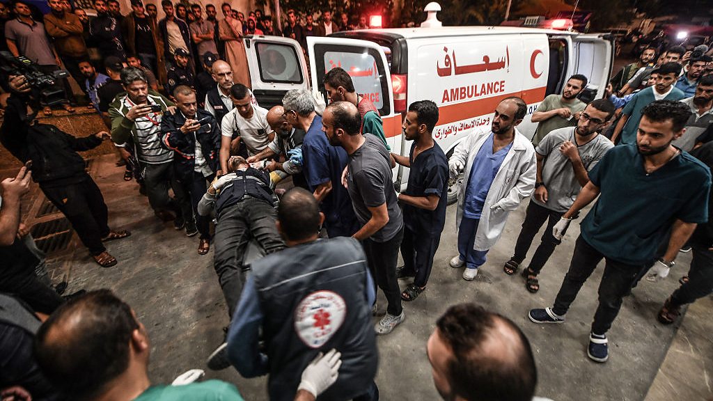 العدوان الصهيوني على غزة : المستشفيات تعمل بالحد الأدنى وسط تحذيرات من انهيار المنظومة الصحية