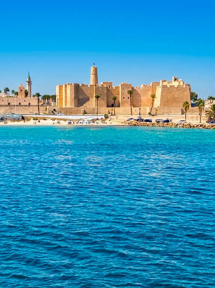 بعض الأمطار المتفرقة في الصباح بالسواحل الشرقية