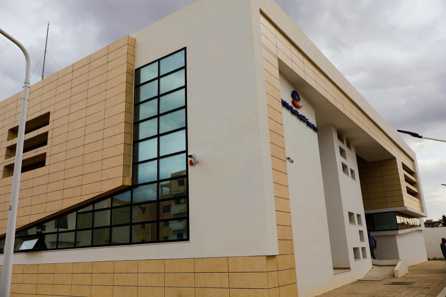 تدشين المقر الجديد للإدارة الجهوية للتشغيل بسليانة وإستكمال أشغال صيانة بعض مراكز التكوين بالجهة