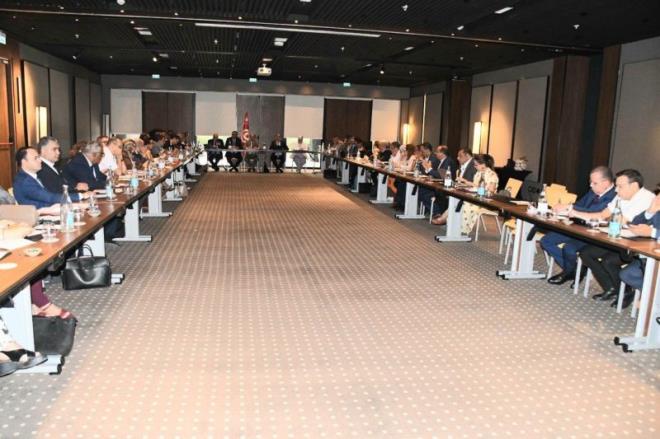 حوكمة المؤسسات والمنشآت العمومية: محور ملتقى بتونس العاصمة