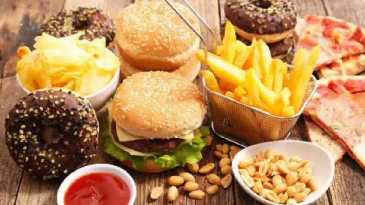 تحذير علمي.. الأطعمة الجاهزة قد ترفع خطر أمراض القلب