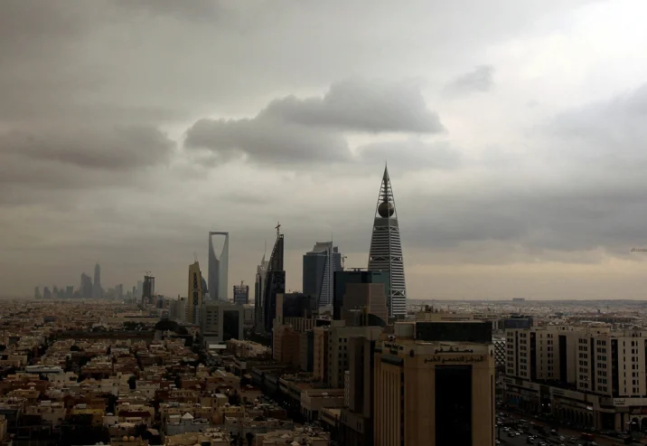 سماع دوي انفجارات مجددا في العاصمة السعودية الرياض 