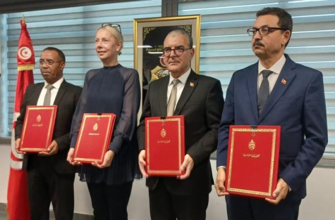 التوقيع اليوم الثلاثاء على اتفاقيتي ضمان بين الجمهورية التونسية والبنك الافريقي للتنمية