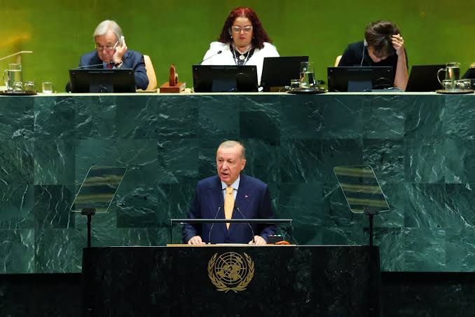 أردوغان: ينبغي إصلاح مجلس الأمن والاعتراف بدولة فلسطينية و إنهاء القتال بين السعودية وجماعة الحوثي في اليمن