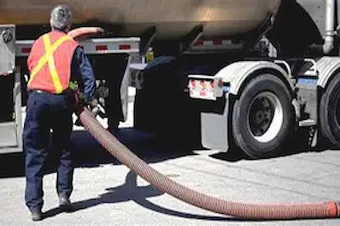 Grève dans le transport des hydrocarbures : mobilisation des sociétés pour garantir l’approvisionnement