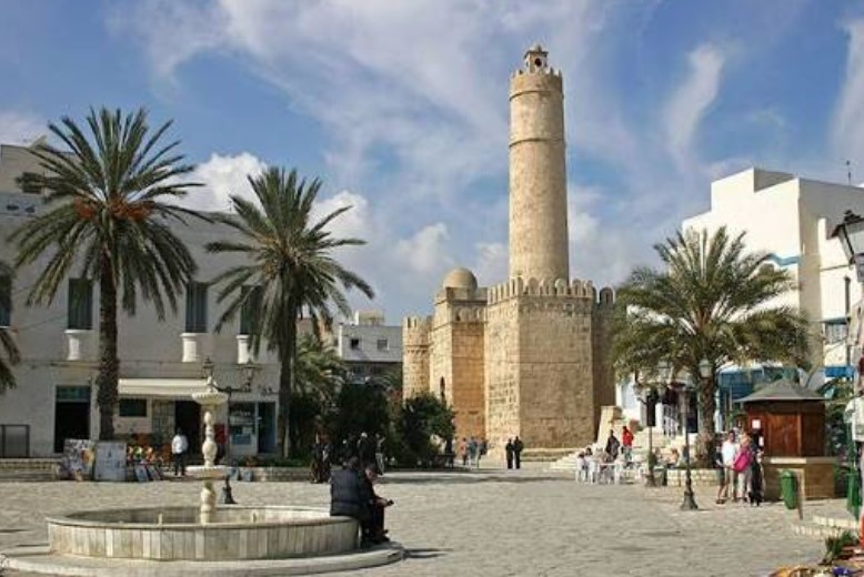 نجو تركيز عدد من المخابر الحيّة في 03 مدارس ابتدائية ومدرستين اعداديتين في مناطق نائية في سوسة  