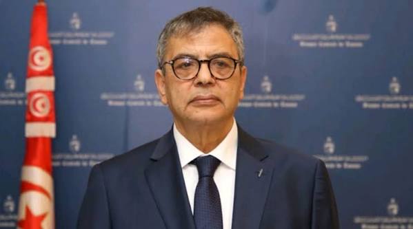 محافظ البنك المركزي يدعو إلى الانتقال من منطق الصمود إلى خلق الثروة وتسريع إنجاز المشاريع