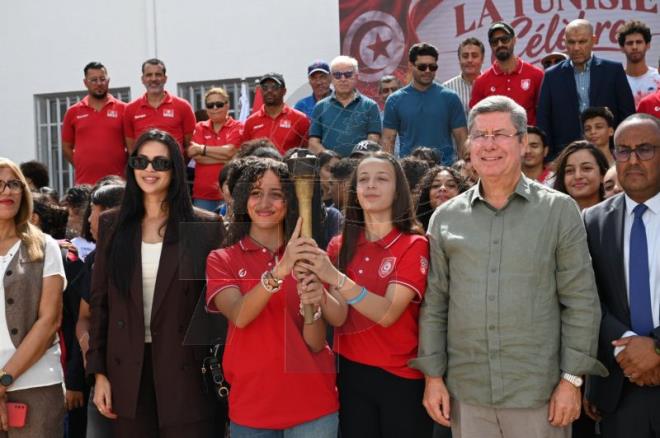 اللجنة الوطنية الأولمبية التونسية تحتفي بجولة الشعلة الأولمبية للشباب داكار 2026
