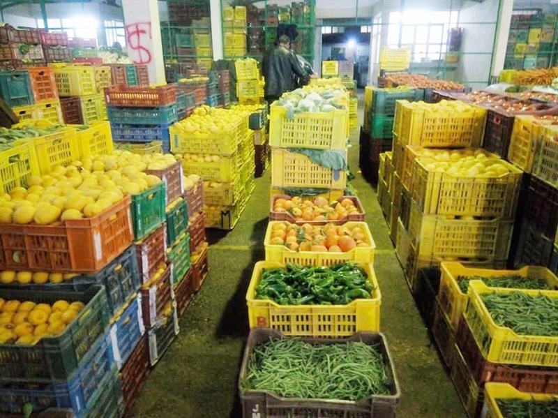 المدير الجهوي للتجارة و تنمية الصادرات بقفصة : العمل على تجاوز النقص المسجّل في بعض المنتوجات الفلاحية و المواد الاستهلاكية