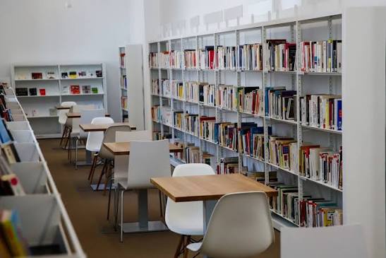 مكتبة المعهد الفرنسي بتونس تنظم مسابقة عن بعد في الكتابة الشعرية