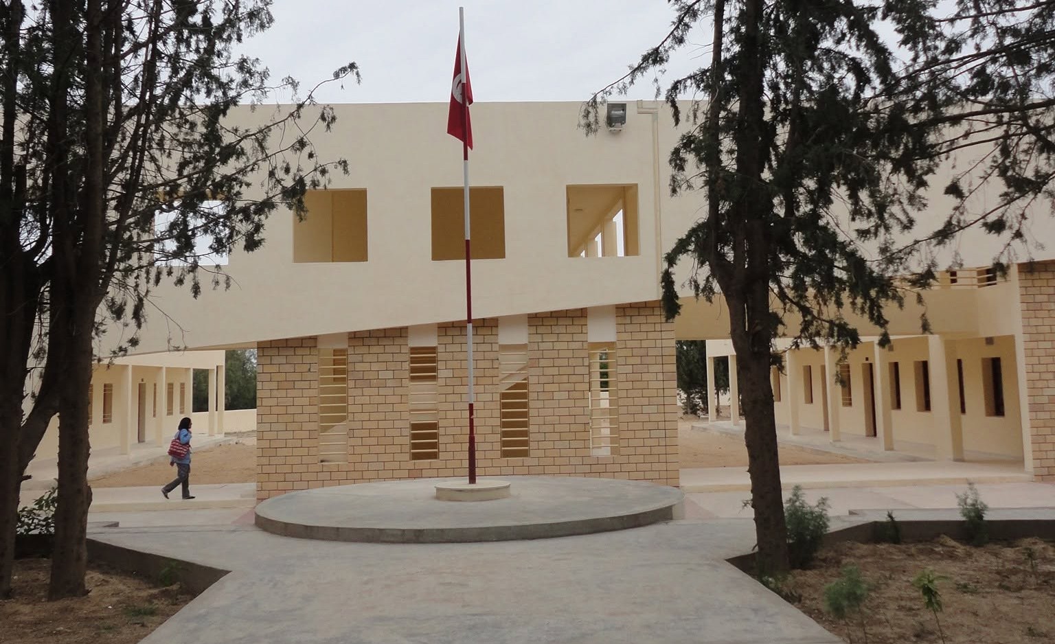 القصرين: مطالب بتوفير حافلة مدرسية لنقل تلاميذ تالة الدارسين بالمعهد النموذجي