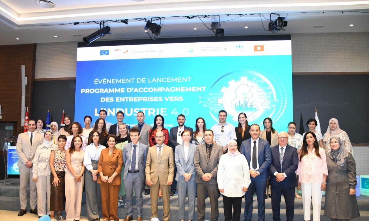 الإعلان عن إطلاق برنامج مرافقة المؤسسات التونسية نحو الصناعة الذكية