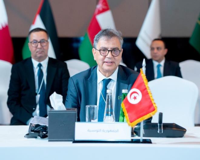محافظ البنك المركزي التونسي يدعو إلى الانتقال من التعاون المالي العربي إلى الحماية المشتركة من الصدمات