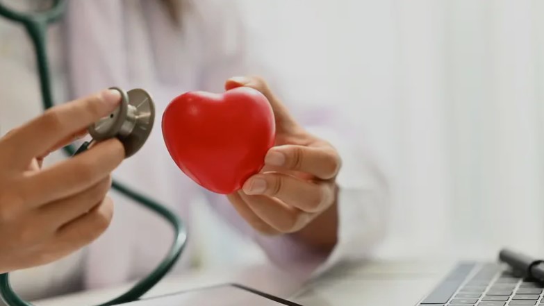 صفاقس: انطلاق نشاط طب القلب عن بعد بالمستشفى الرقمي