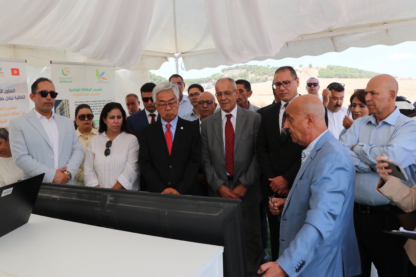 وزير البيئة يتابع بباجة مشروعا نموذجيا للحد من انبعاثات الغازات الدفيئة بتقنية يابانية بكلفة 3 ملايين دينار