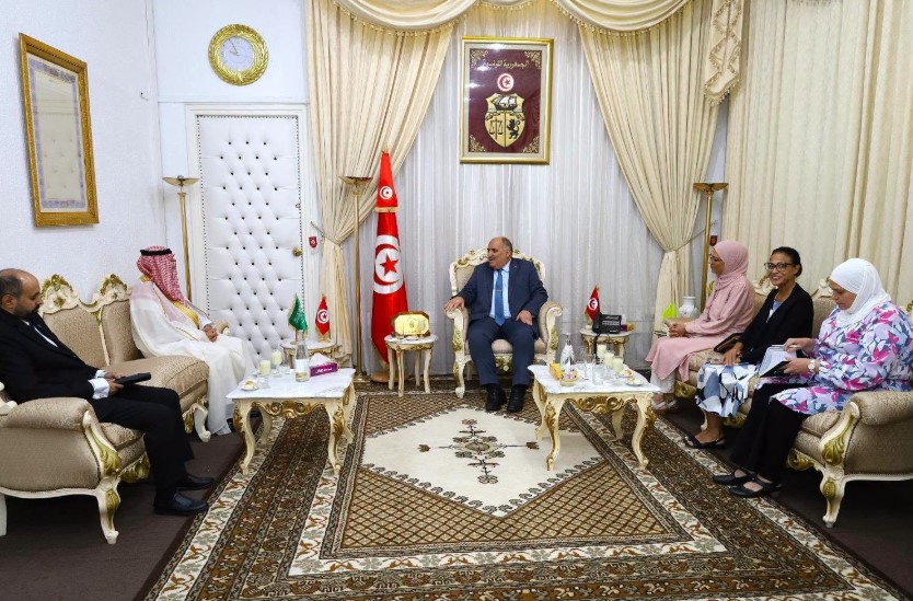 مزيد التنسيق بخصوص تنظيم الحج والعمرة .. أبرز محاور لقاء وزير الشؤون الدّينية بسفير السعوديّة في تونس
