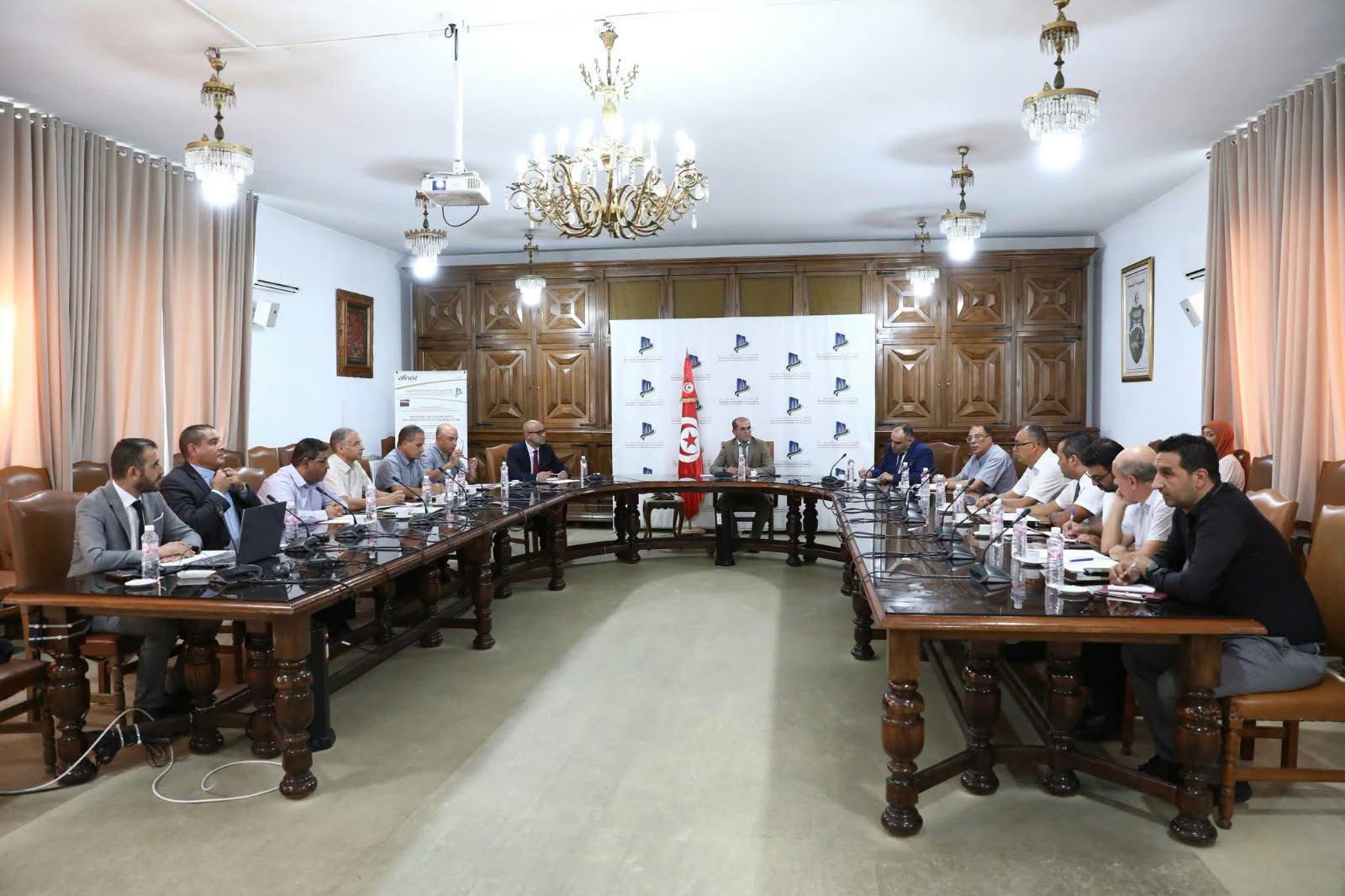 وزارة التجهيز: مناقشة خطة العمل المقترحة للنهوض بـ"شركة سومترا - جات"