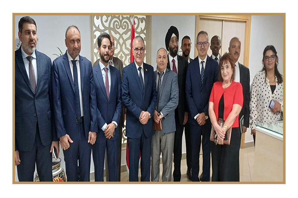 وزير الإقتصاد يلتقي بنائب رئيس مجموعة ( SB HOLDING) العمانية.