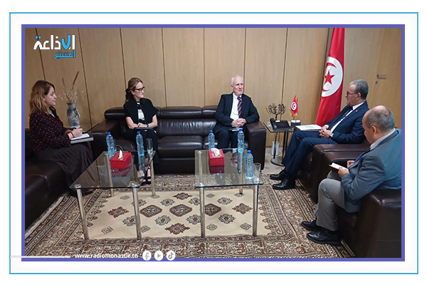 وزير الاقتصاد يلتقي بالمدير الجديد لمكتب مجموعة البنك الدولي بتونس.