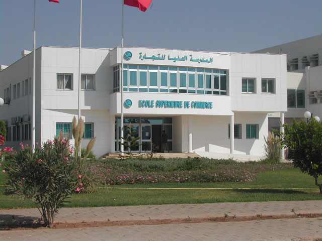 المدرسة العليا للهندسة بمنوبة تنظم اليوم الخميس يوما لعرض مشاريع التربصات الصيفية والمصادقة عليها
