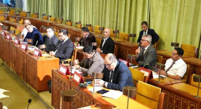 ندوة الرؤساء: التأكيد على ضرورة استعادة البرلمان لدوره الكامل في المبادرة التشريعية ومزيد تفعيل دوره الرقابي
