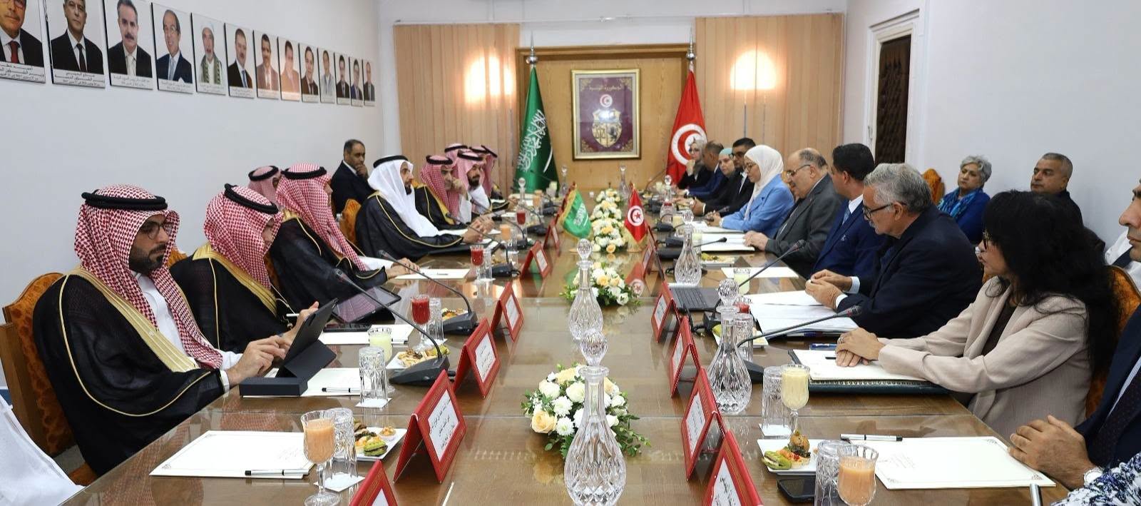 جلسة عمل تونسية سعودية حول تنظيم الحج ومزيد تحسين الخدمات المقدمة للحجيج