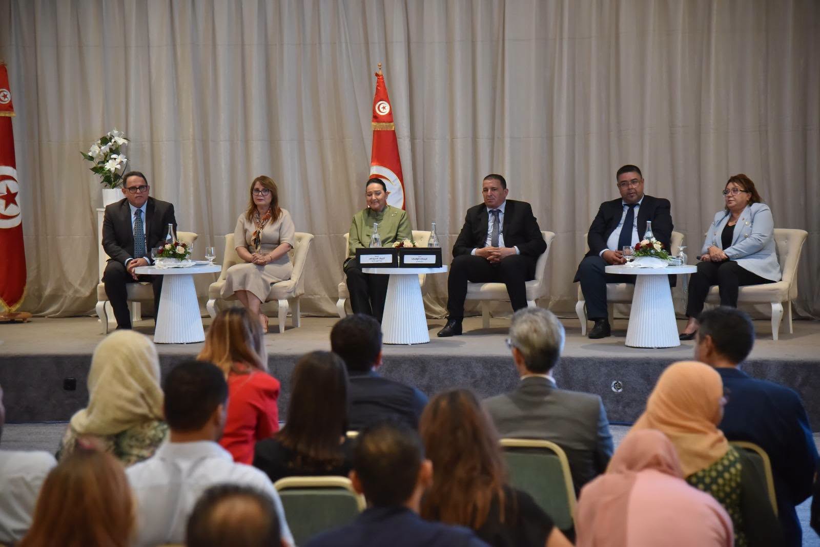 وزيرة الشؤون الثقافية تشرف على اختتام الملتقى الوطني للإعلام والاتصال الثقافي بالمنستير