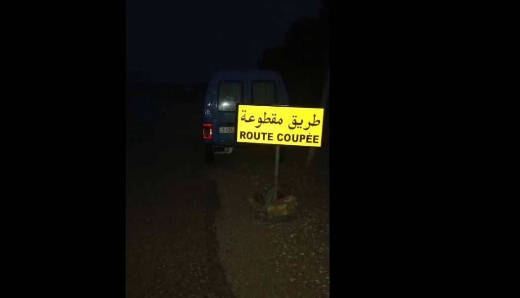 القيروان: انقطاع حركة المرور بمسلك المعازيل و مسلك الفرايجية بالوسلاتية