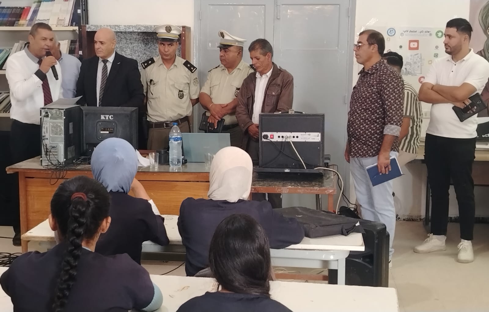 تطاوين : فعاليات المبادرة التحسيسية المشتركة حول التوقّي من المخدّرات في الوسط  المدرسي،