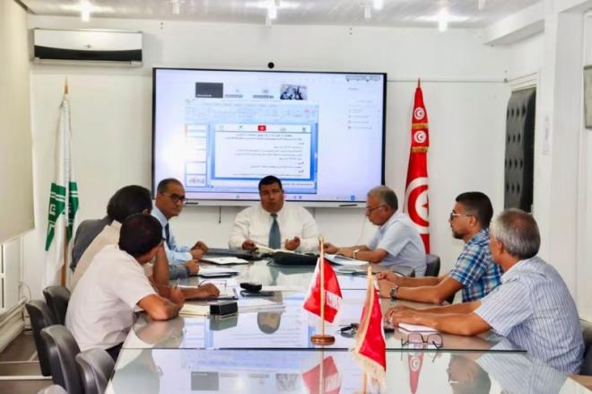 ديوان تربية الماشية يبحث سبل تثمين مخلفات النخيل في التغذية الحيوانية