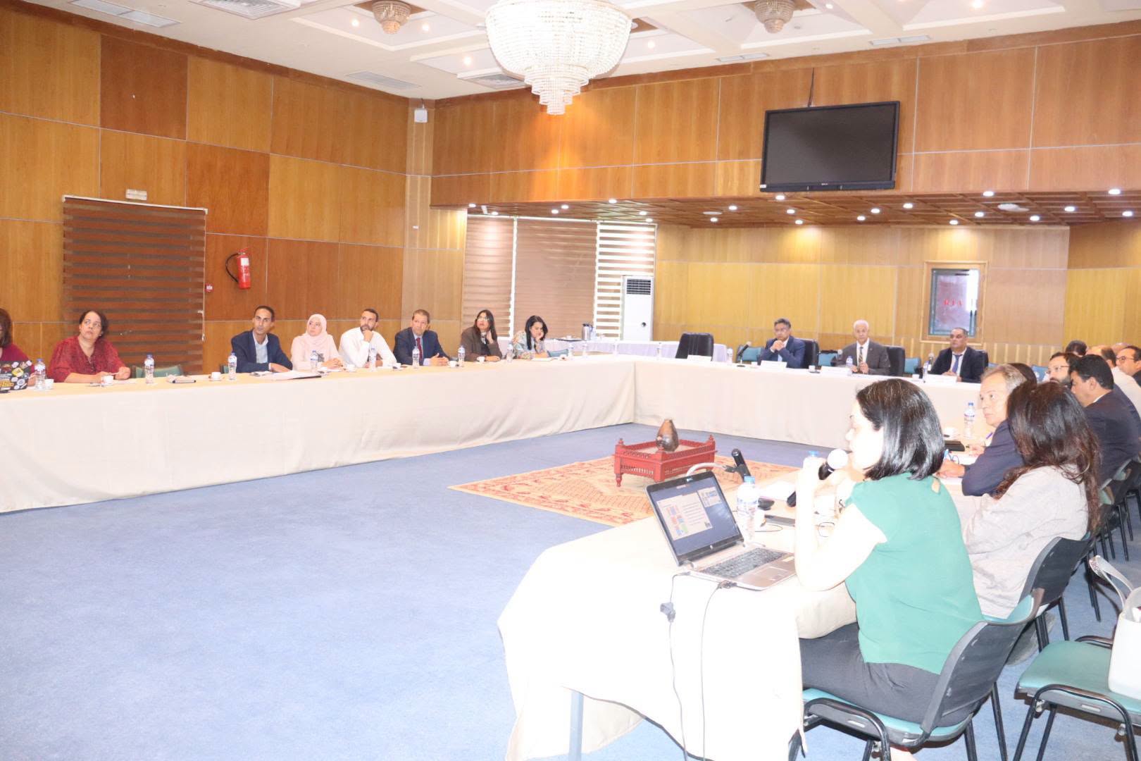 وزير التجارة يتابع الاستعدادات للمشاركة التونسية في "إكسبو بلغراد 2027"