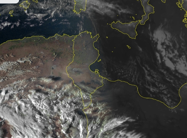 طقس الليلة: سحب قليلة إلى مغيم جزئيا